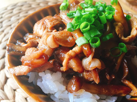 ガッツリ豚きのこ丼
